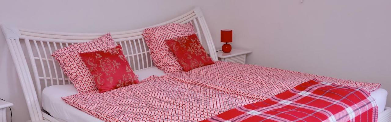 Luins Cave Du Treyblanc B&B 외부 사진