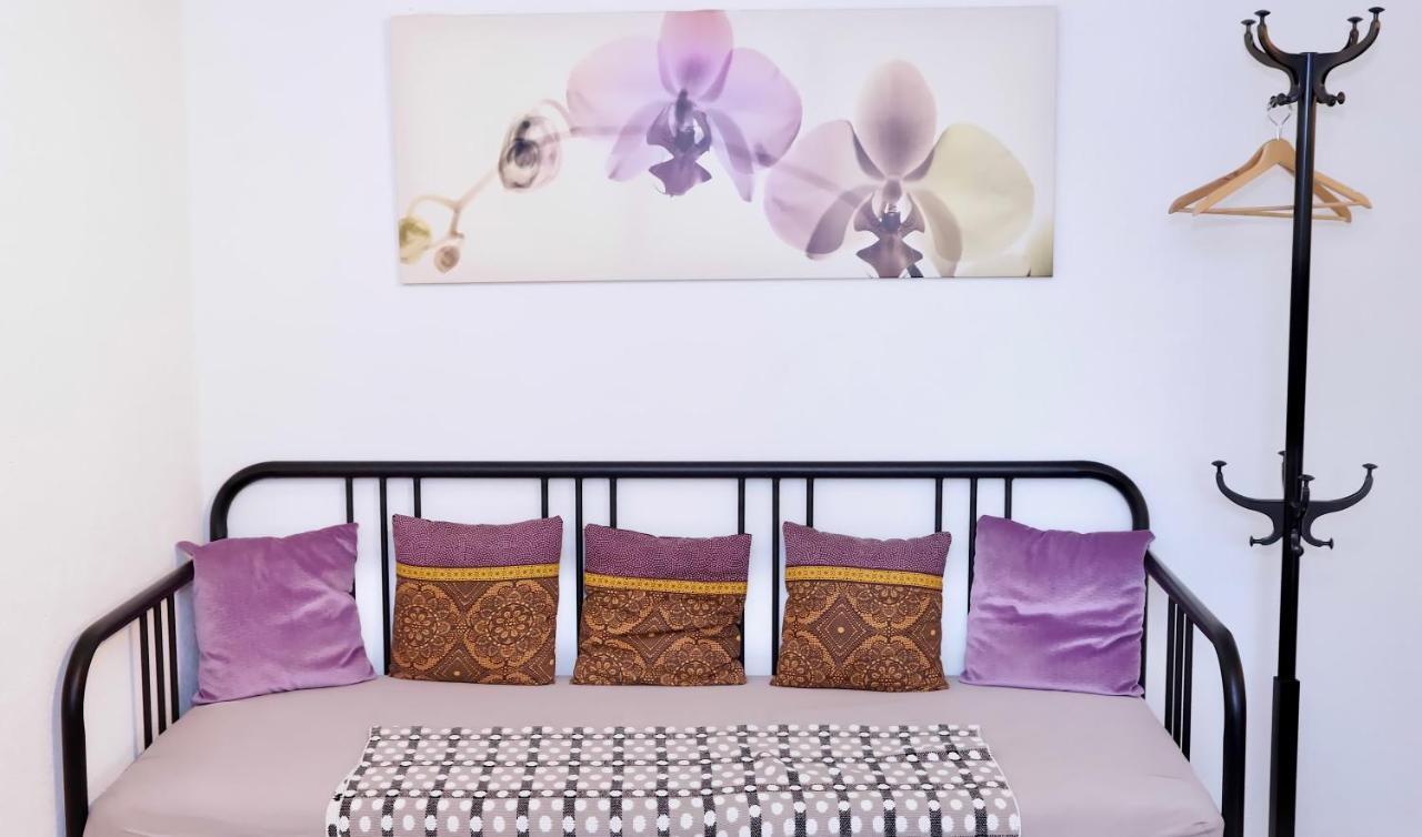 Luins Cave Du Treyblanc B&B 외부 사진